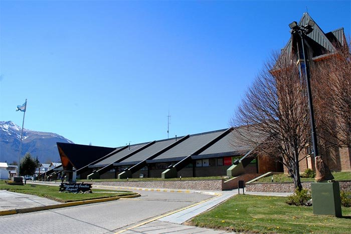 terminal micros esquel